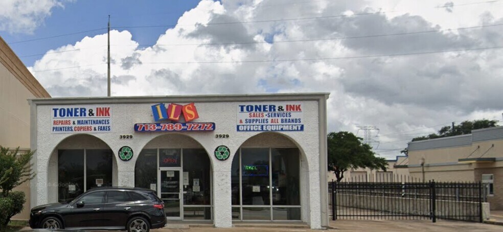 Primary Photo Of 3929 Fondren Rd, Houston Auto Repair For Lease