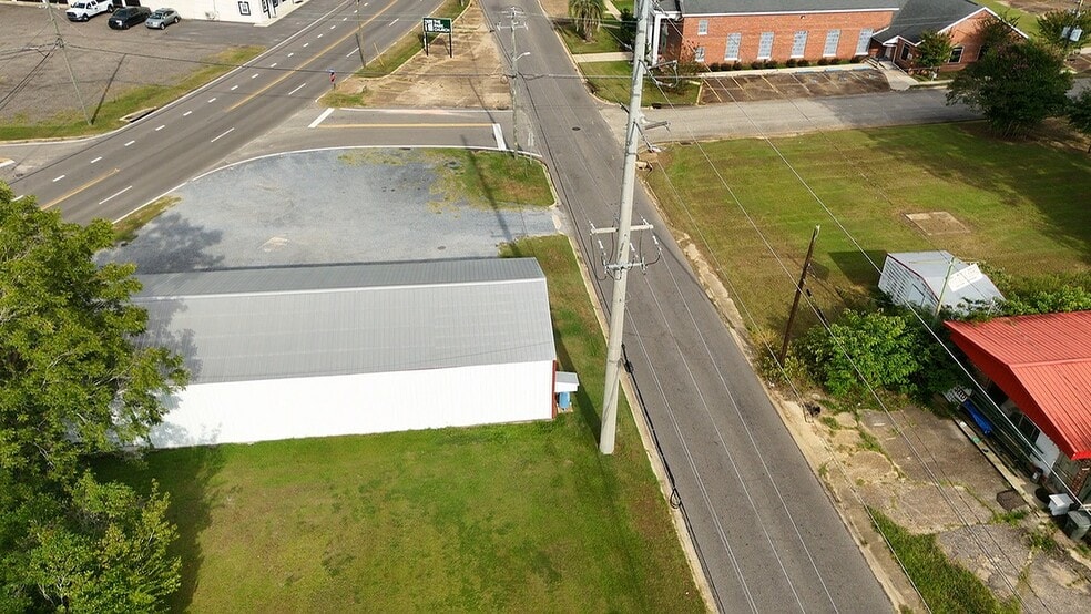 More Photos Of 716 S Main St, Enterprise Auto Repair For Sale