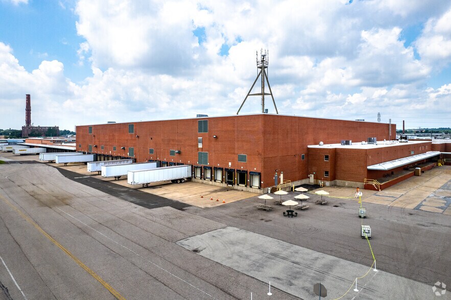 More Photos Of 5501 Whitaker Ave, Philadelphia Distribution For Lease
