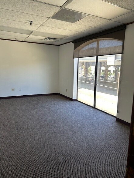 More Photos Of 2901 N Causeway Blvd, Metairie Office Residential For Sale