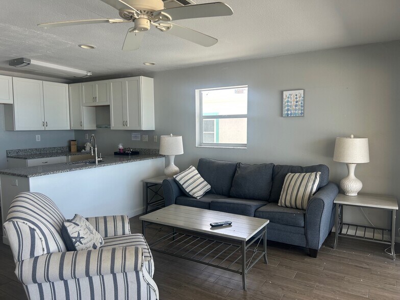 More Photos Of 19310 Gulf Blvd, Indian Shores Apartments For Sale
