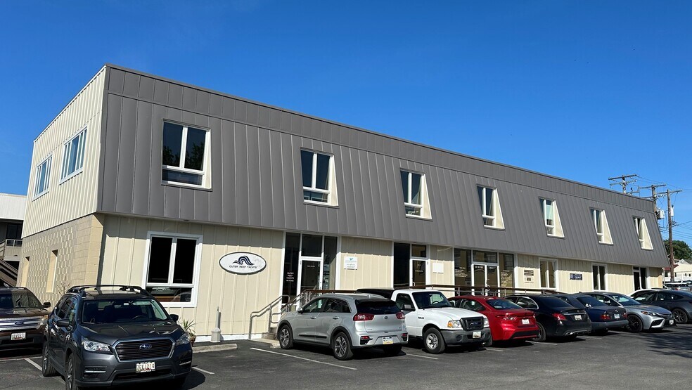 More Photos Of 222 Severn Ave, Annapolis Unknown For Lease