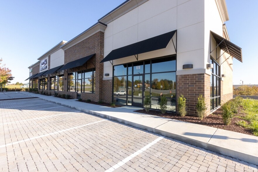 More Photos Of 1516-1536 Joe B Jackson Pky, Murfreesboro Freestanding For Lease