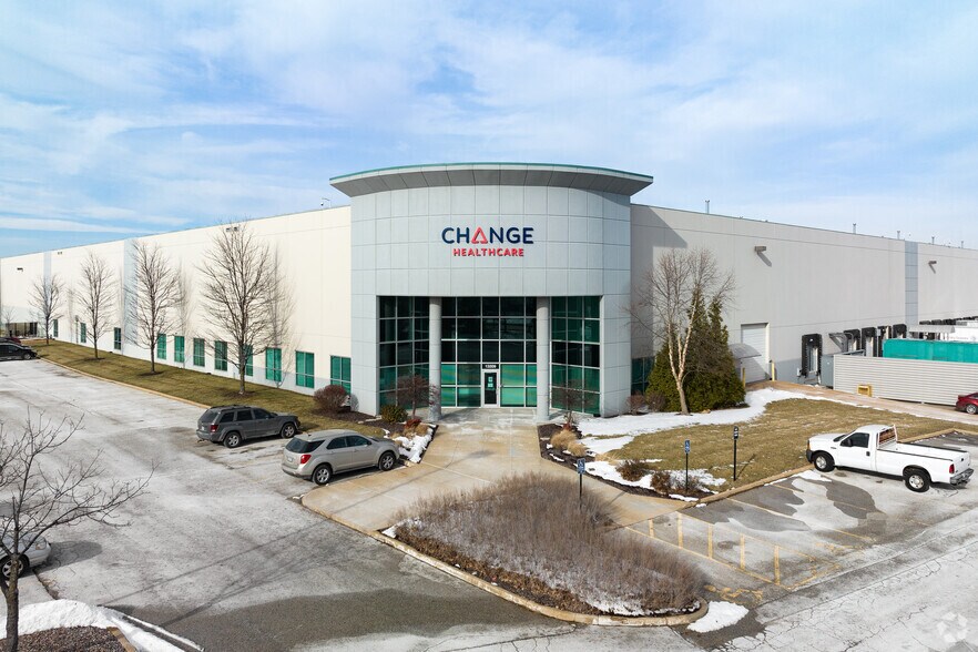 Primary Photo Of 13201-13221 Corporate Exchange Dr, Bridgeton Distribution For Lease