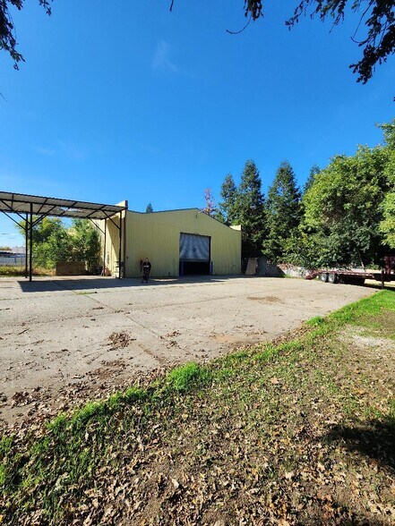 More Photos Of 389 Wilbur Ave, Yuba City Specialty For Lease