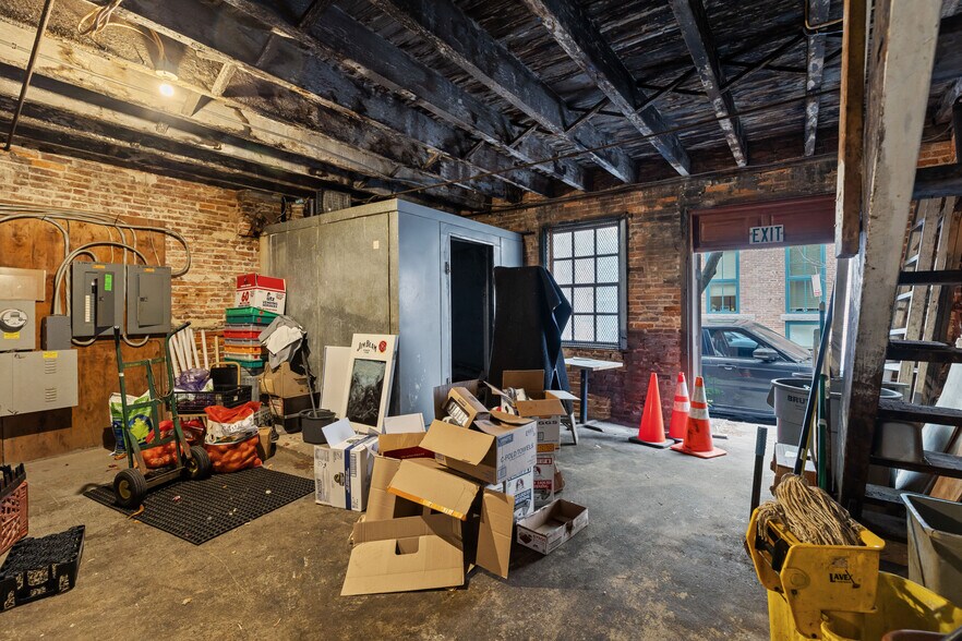 More Photos Of 663 W Pratt St, Baltimore Storefront Retail Residential For Sale