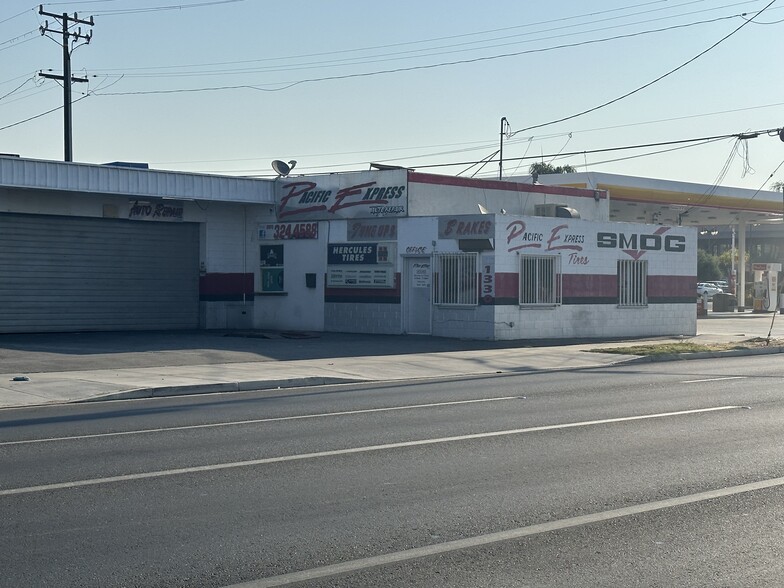 More Photos Of 1330 23rd St, Bakersfield Auto Repair For Sale