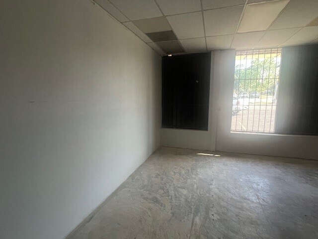 More Photos Of 719 W Rancier Ave, Killeen Freestanding For Sale