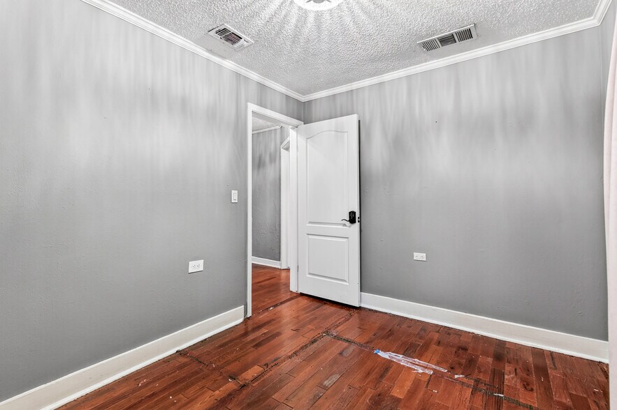 More Photos Of 907 N Goliad Rd, Rockwall Office For Lease