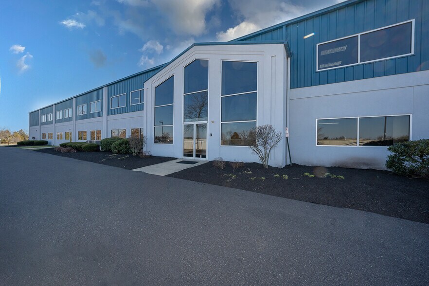 More Photos Of 9 Iron Bridge Dr, Collegeville Industrial For Sale