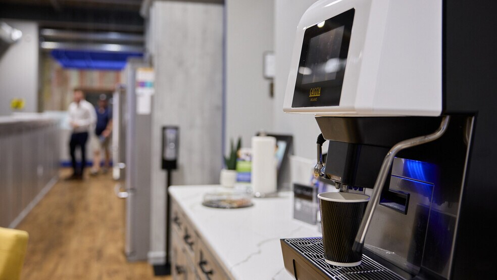 More Photos Of 190 Virginia St, Mount Airy Office For Sale