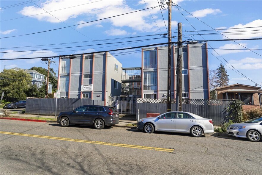 More Photos Of 2801 College Ave, Berkeley Apartments For Sale