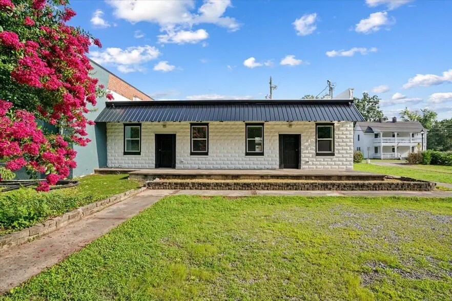 More Photos Of 313 Wolfe St, Cohutta Office For Sale