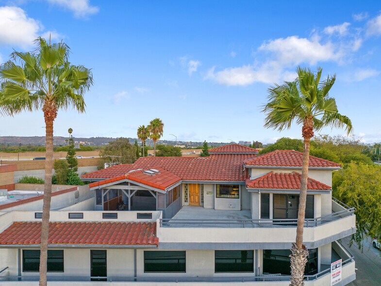More Photos Of 11268 Washington Blvd, Culver City Office For Lease