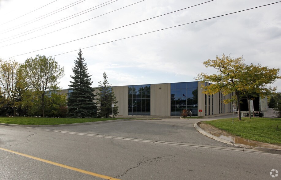 Primary Photo Of 550 Industrial Dr, Milton Distribution For Lease