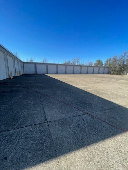 More Photos Of 4615 N Highway 71, Alma Freestanding For Sale