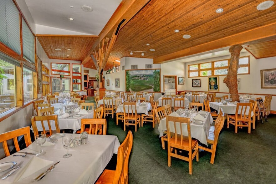 More Photos Of 12625 Sierra Hwy, Santa Clarita Restaurant For Sale