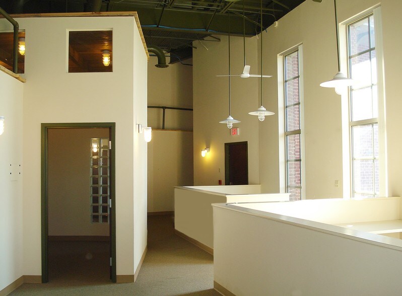 More Photos Of 171 Hillpointe Dr, Canonsburg Office For Lease