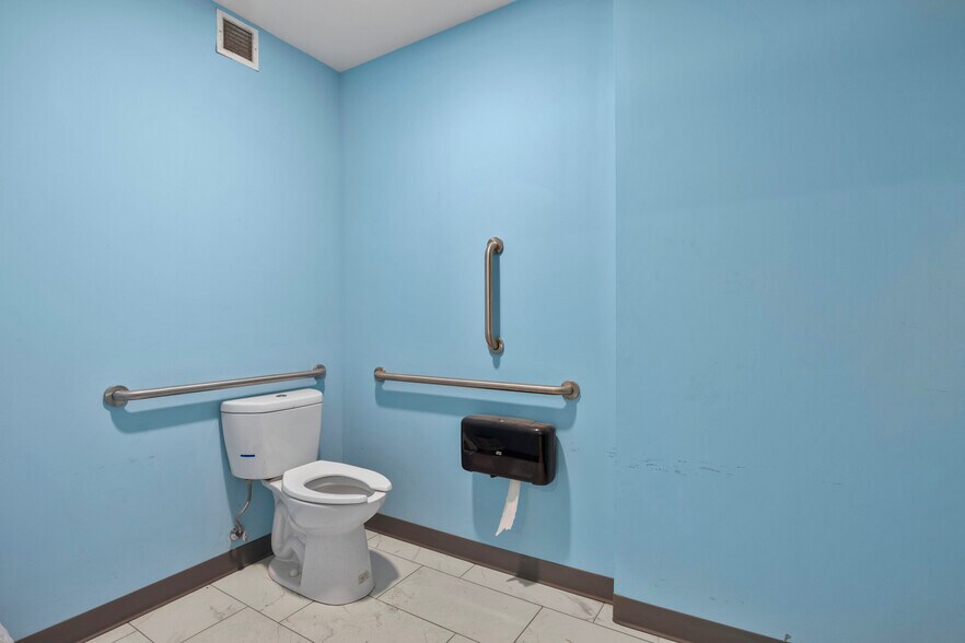 More Photos Of 930 Broadway, Albany Apartments For Lease