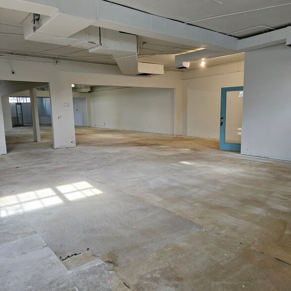 More Photos Of 202 N Federal Hwy, Lake Worth Restaurant For Sale