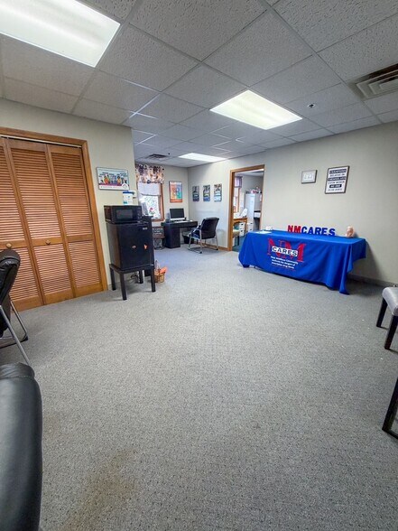 More Photos Of 241 Main St, Townsend Office Residential For Lease