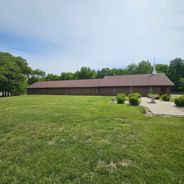 More Photos Of 1000 N 42nd St, Mount Vernon Religious Facility For Sale