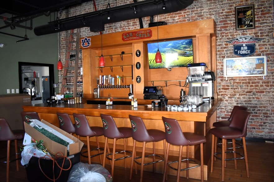 More Photos Of 78 Dexter Ave, Montgomery Restaurant For Sale