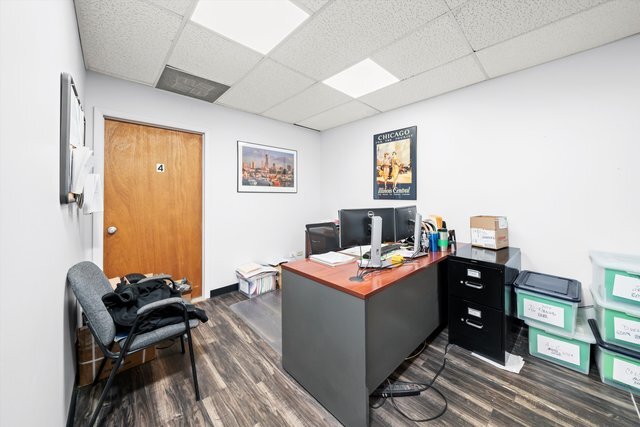 More Photos Of 10139 S Western Ave, Chicago Office For Sale