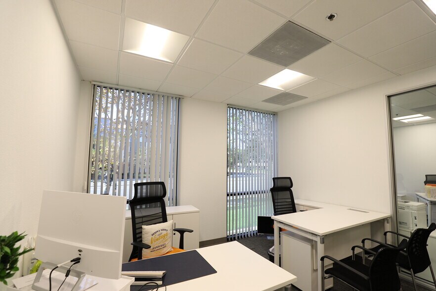 More Photos Of 20 Corporate Park, Irvine Office Residential For Lease