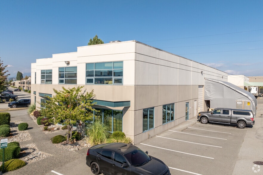 More Photos Of 6720 Graybar Rd, Richmond Warehouse For Sale