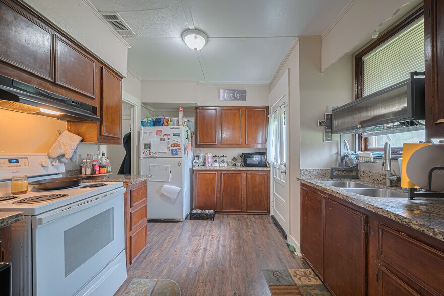 More Photos Of , Wharton Multifamily For Sale