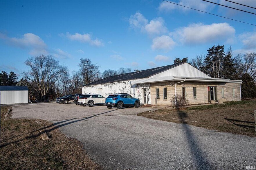More Photos Of 1985 S Old US 41, Vincennes Industrial For Sale