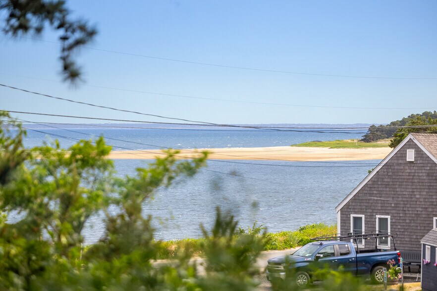 More Photos Of 25 Way 055., Wellfleet Apartments For Sale
