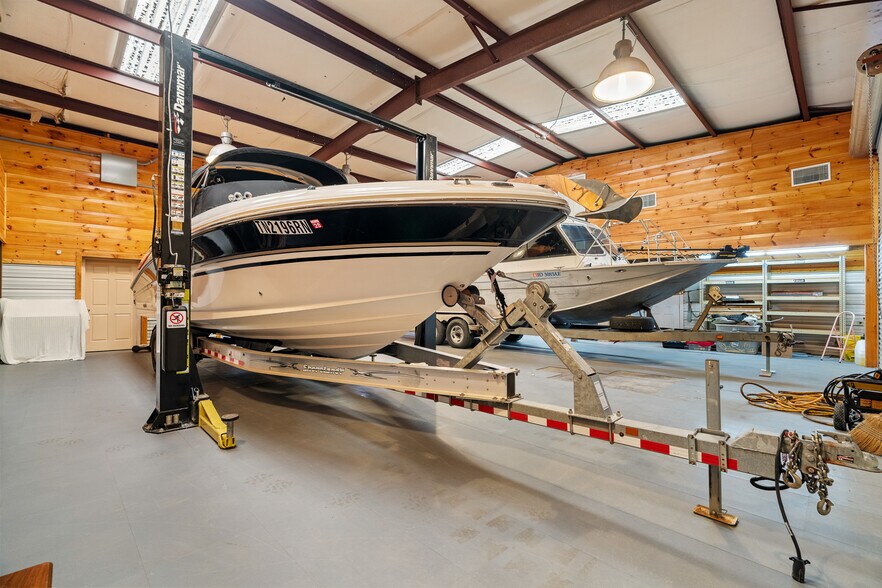 More Photos Of 2005 Boyds Creek Hwy, Sevierville Warehouse For Sale