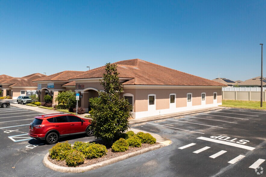 More Photos Of 2320 North Blvd W, Davenport Medical For Lease