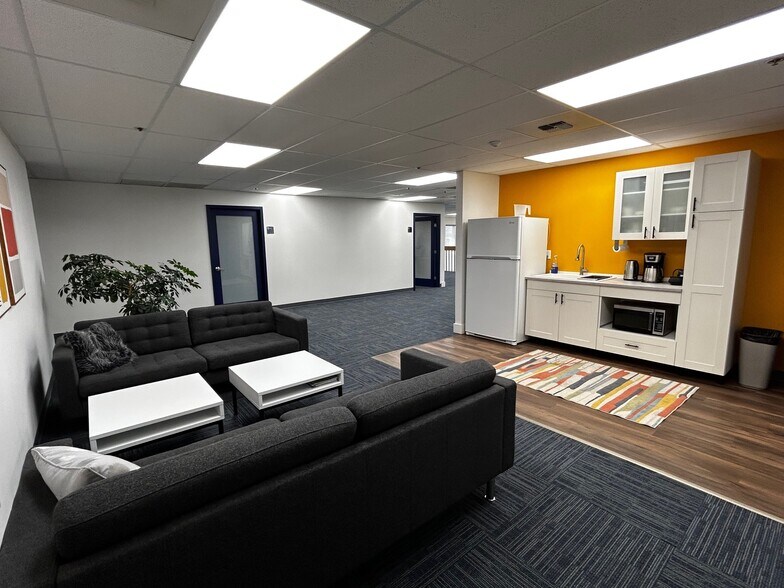 More Photos Of 811-813 Stockton Ave, Fort Collins Warehouse For Sale