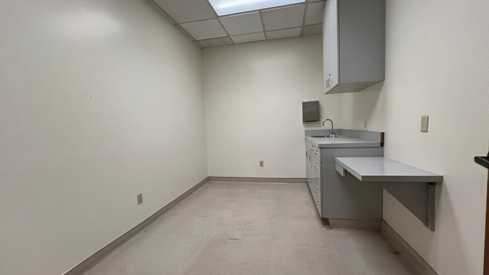 More Photos Of 15141 Whittier Blvd, Whittier Medical For Lease