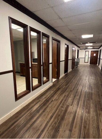 More Photos Of , Oklahoma City Office For Sale
