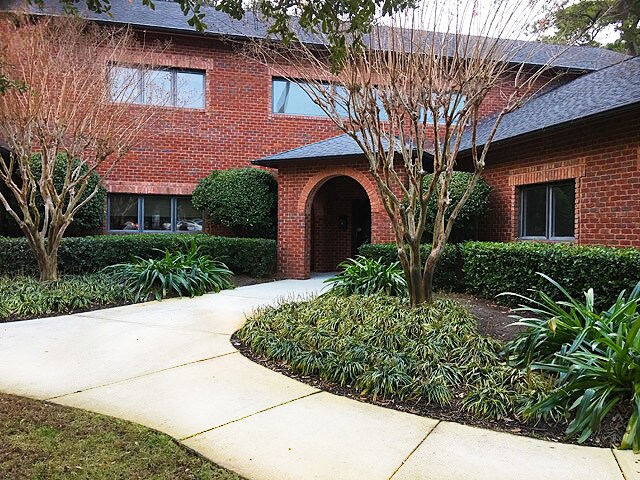 More Photos Of 6317 Oleander Dr, Wilmington Office Residential For Lease