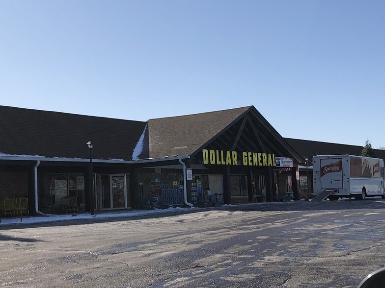 More Photos Of 21 Boulder Hill Pass, Montgomery Land For Lease