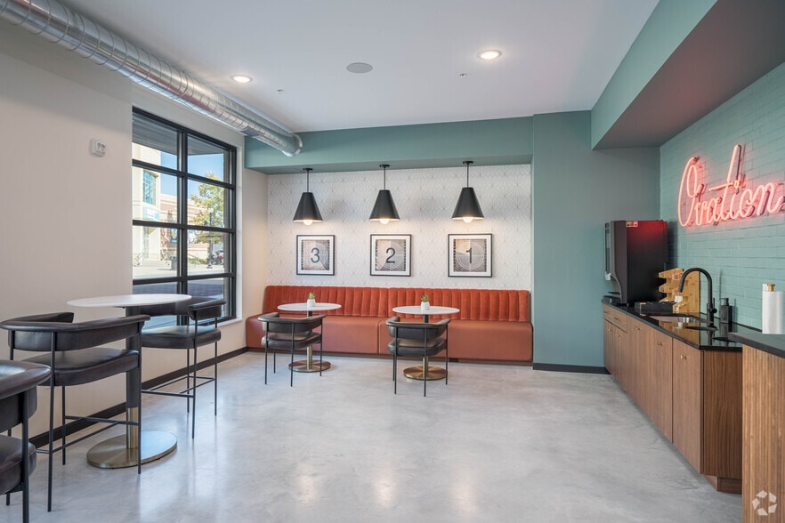 More Photos Of 1118 Mainstreet, Hopkins Apartments For Lease