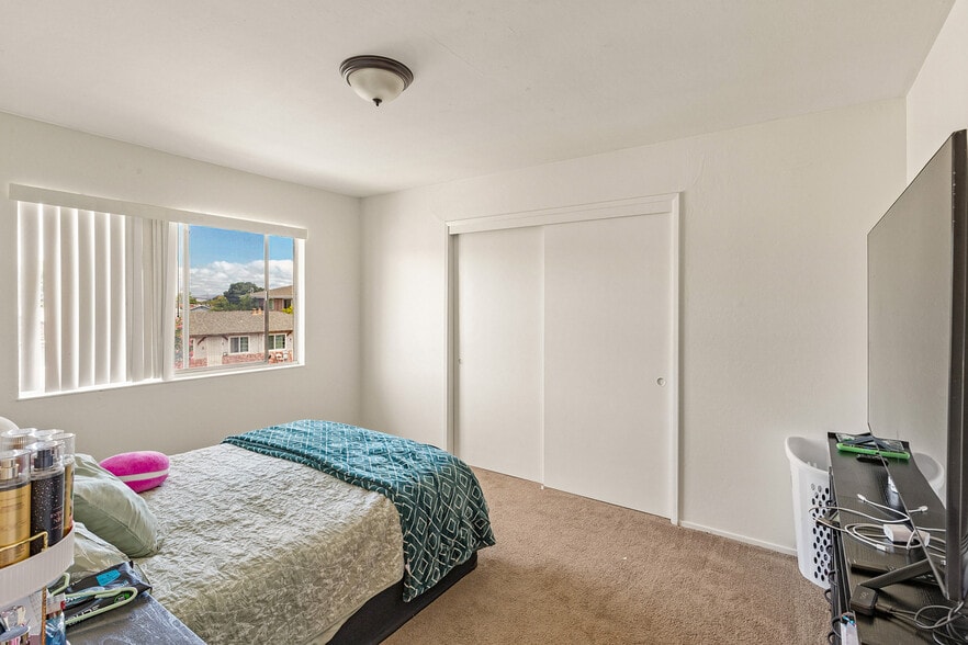 More Photos Of 2388 Karen Dr, Santa Clara Apartments For Sale