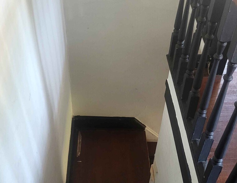 More Photos Of 1025 N 66th St, Philadelphia Office For Sale