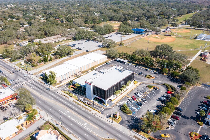 More Photos Of 9385 N 56th St, Temple Terrace General Retail For Lease