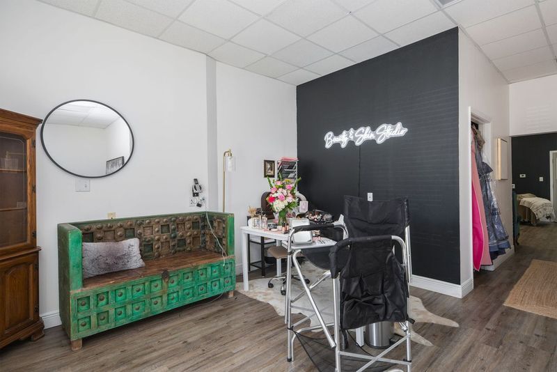 More Photos Of 406-410 N 6th St, West Monroe Light Manufacturing For Sale