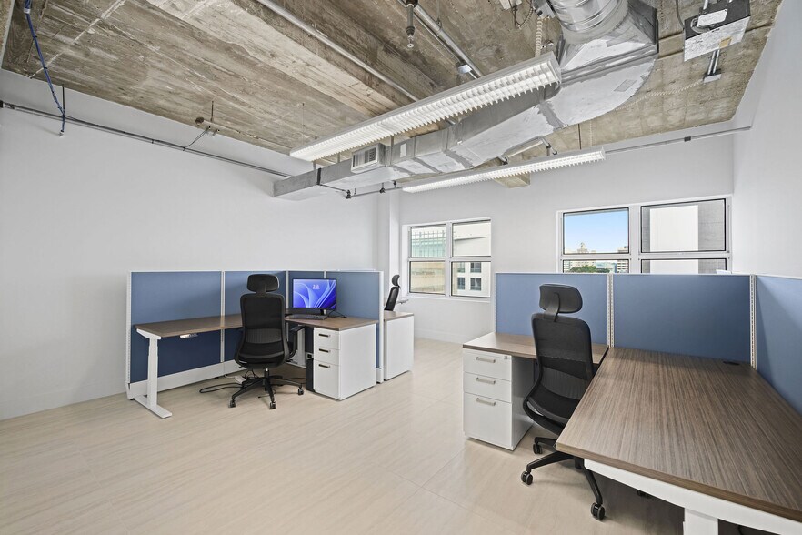 More Photos Of 605 Lincoln Rd, Miami Beach Office Residential For Sale