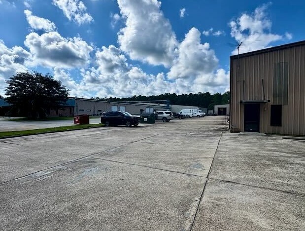 More Photos Of 1760 South Ln, Mandeville Warehouse For Sale