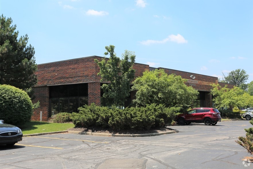 Primary Photo Of 6930 Engle Rd, Middleburg Heights Light Manufacturing For Lease