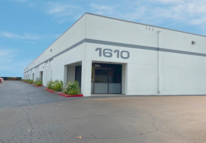 More Photos Of 1610 Dell Ave, Campbell Warehouse For Lease