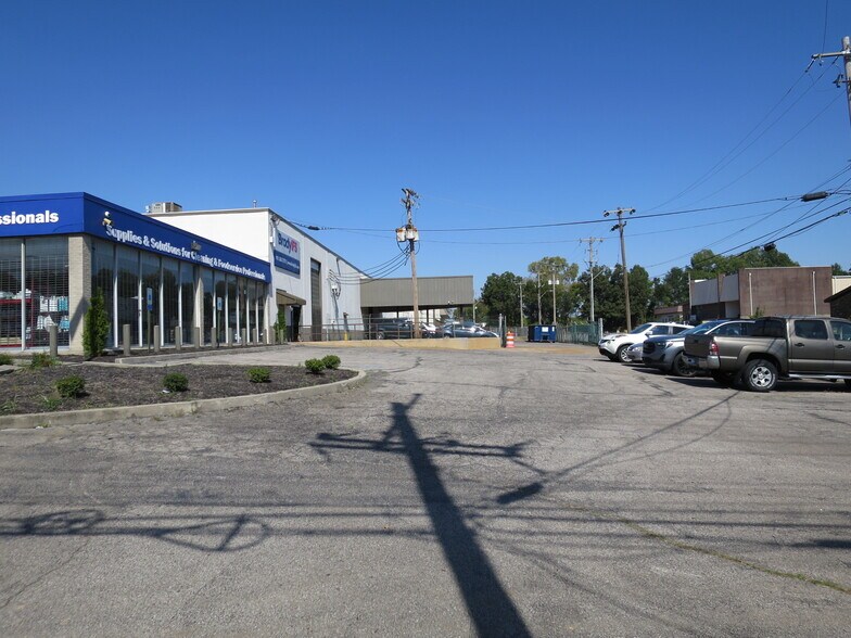More Photos Of 3394 Winchester Rd, Memphis Warehouse For Sale